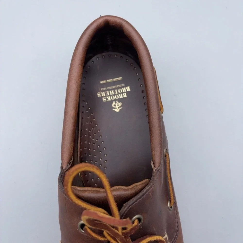 Brooks Brothers scuffs outsole